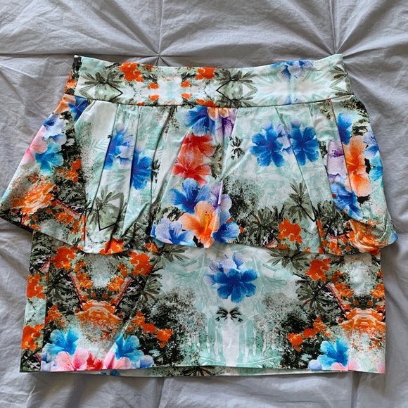 Zara Dresses & Skirts - Zara skirt